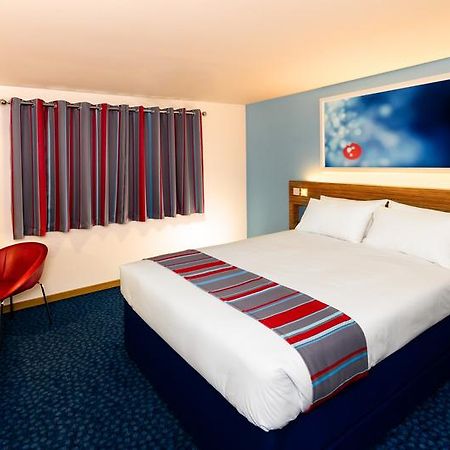 Travelodge Cameron Toll Hotel EDI Buitenkant foto