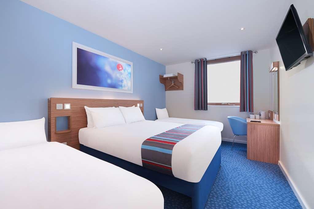 Travelodge Cameron Toll Hotel EDI Kamer foto