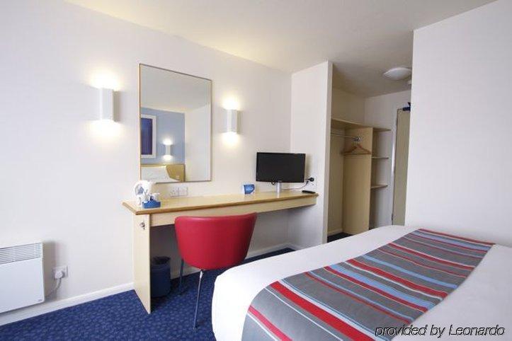 Travelodge Cameron Toll Hotel EDI Buitenkant foto