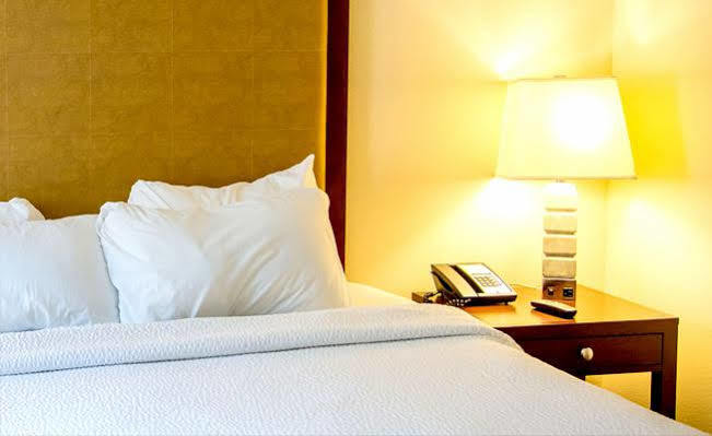 Travelodge Cameron Toll Hotel EDI Buitenkant foto